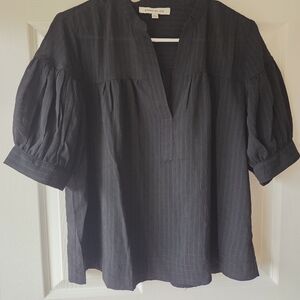 Rose + Olive Blouse M Black Short Sleeves V Neck
